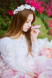 上任破败县城，开局解救中毒女帝完整篇章