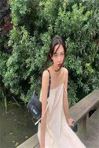 长篇小说我一炮灰女配,居然越级爆S级道具!