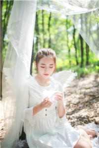 全集阅读活成前任白月光后,她桃花朵朵开